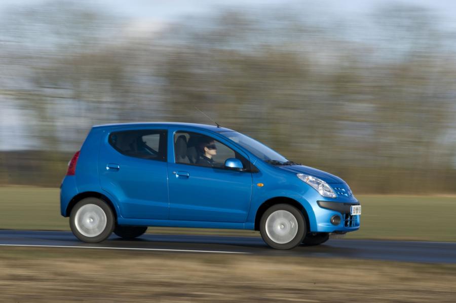  Nissan Pixo 2008 года  (фото 76 из 120)